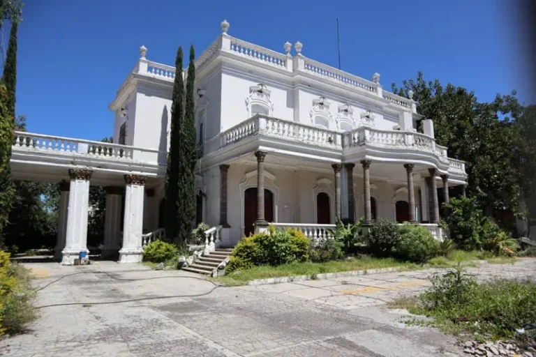 The Role of Americana in Shaping Historic Narratives Across the United States