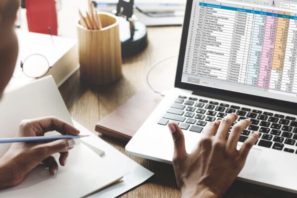 Bookkeeping Services for SaaS Companies: Keeping Recurring Revenue on Track