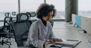 The Benefits of Outsourced Bookkeeping: Saving Time, Cutting Costs, and Easing Stress